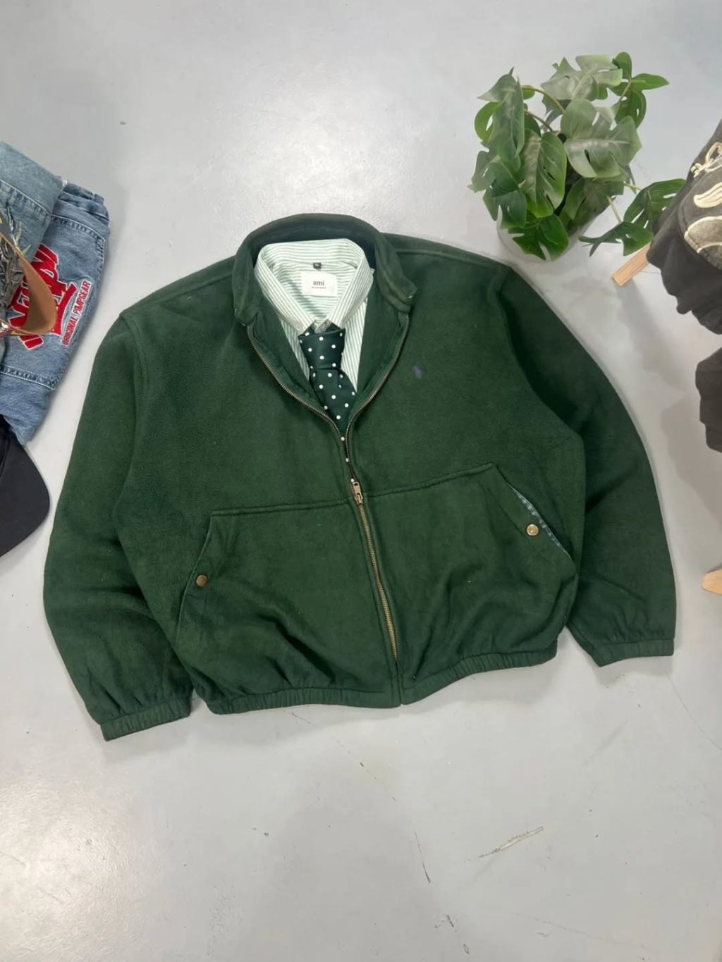 Instagram post from riaajvintage. This post is in position 4.