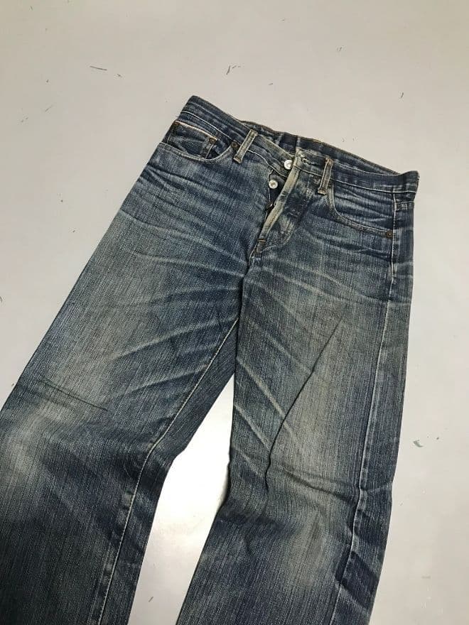 Vintage Levi’s Selvedge 501 Denim Jeans – Men’s US 30 / EU 46 — image 5 of 11