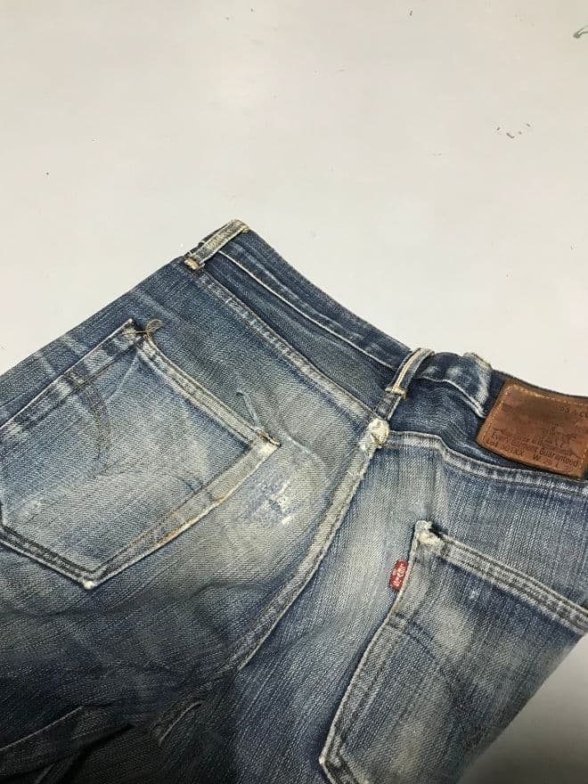 Vintage Levi’s Selvedge 501 Denim Jeans – Men’s US 30 / EU 46 — image 10 of 11