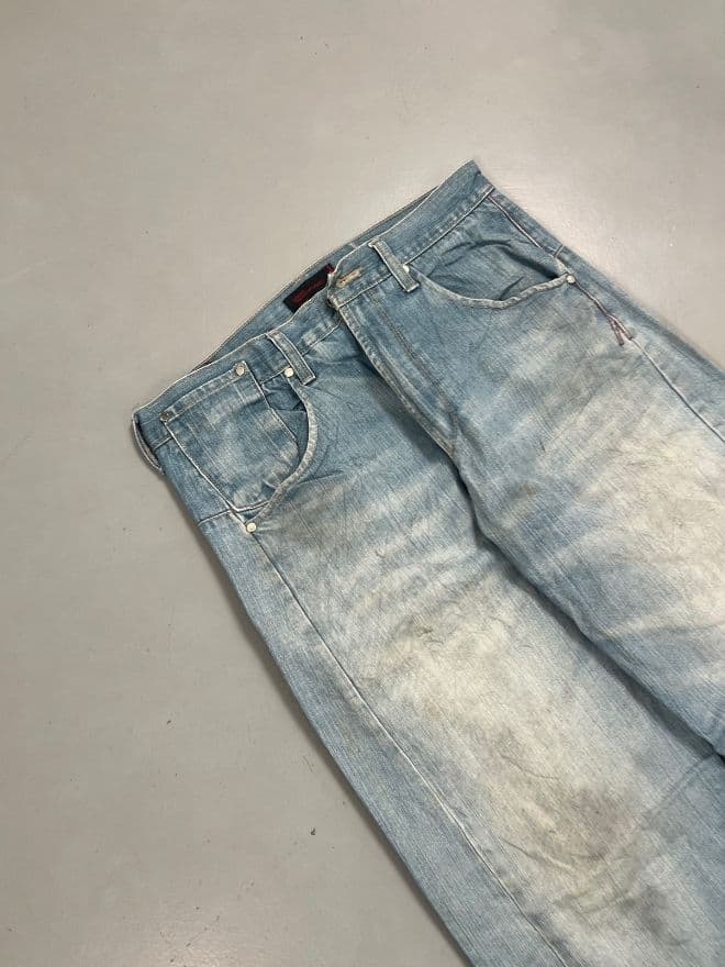 Vintage Levi’s Engineer Jeans –Size 32 | Classic Blue Workwear — image 8 of 10