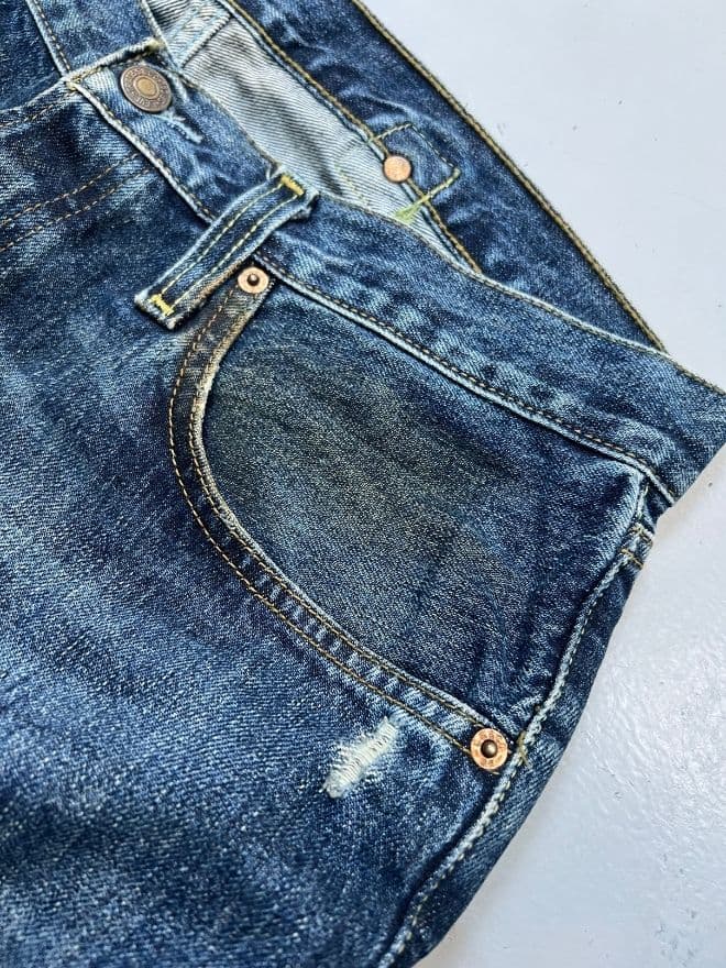 Vintage Levi’s Buckle Belt Denim Jeans | Size 36 | Blue Avant-Garde Pants — image 7 of 15
