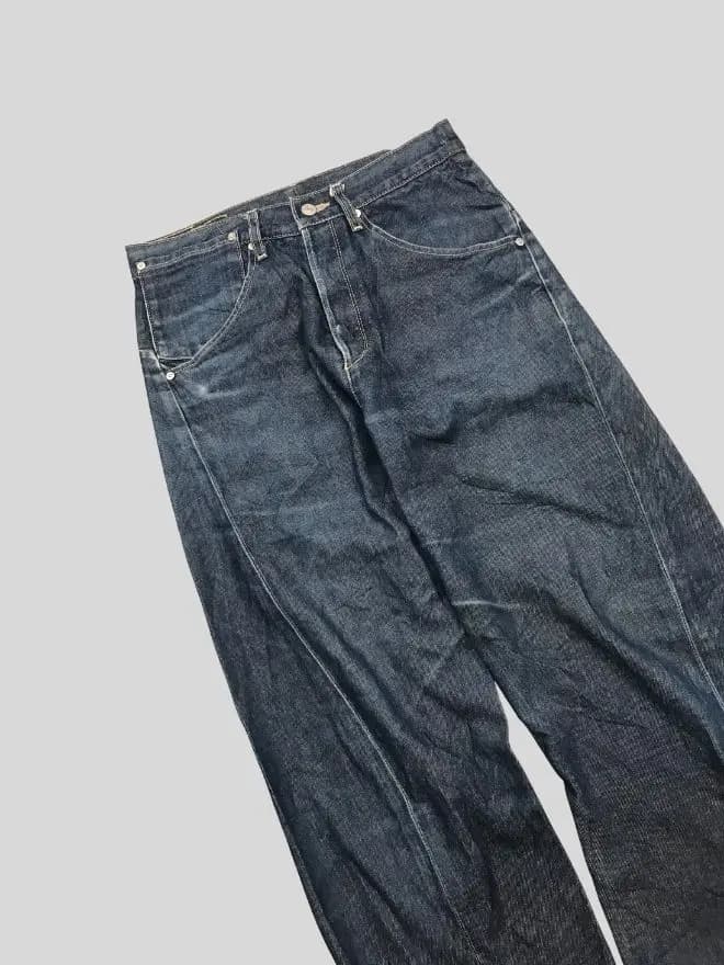 Vintage Levi’s Engineer Jeans Denim – Men’s US 29 – Distressed Workwear Blue — image 7 of 7
