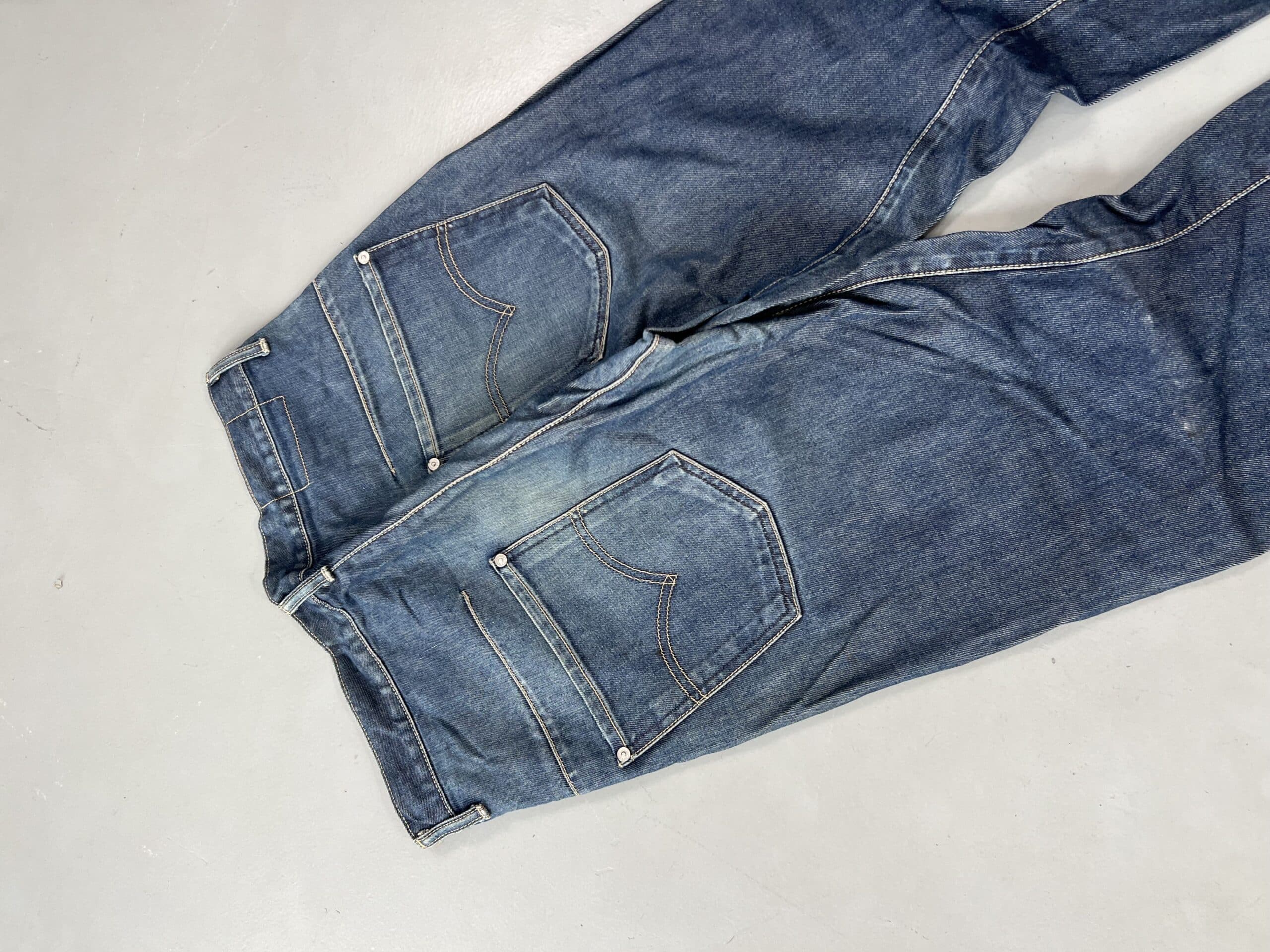 Vintage Levi’s Engineer Jeans Buckle Denim – Blue Workwear (Size 31) — image 5 of 10