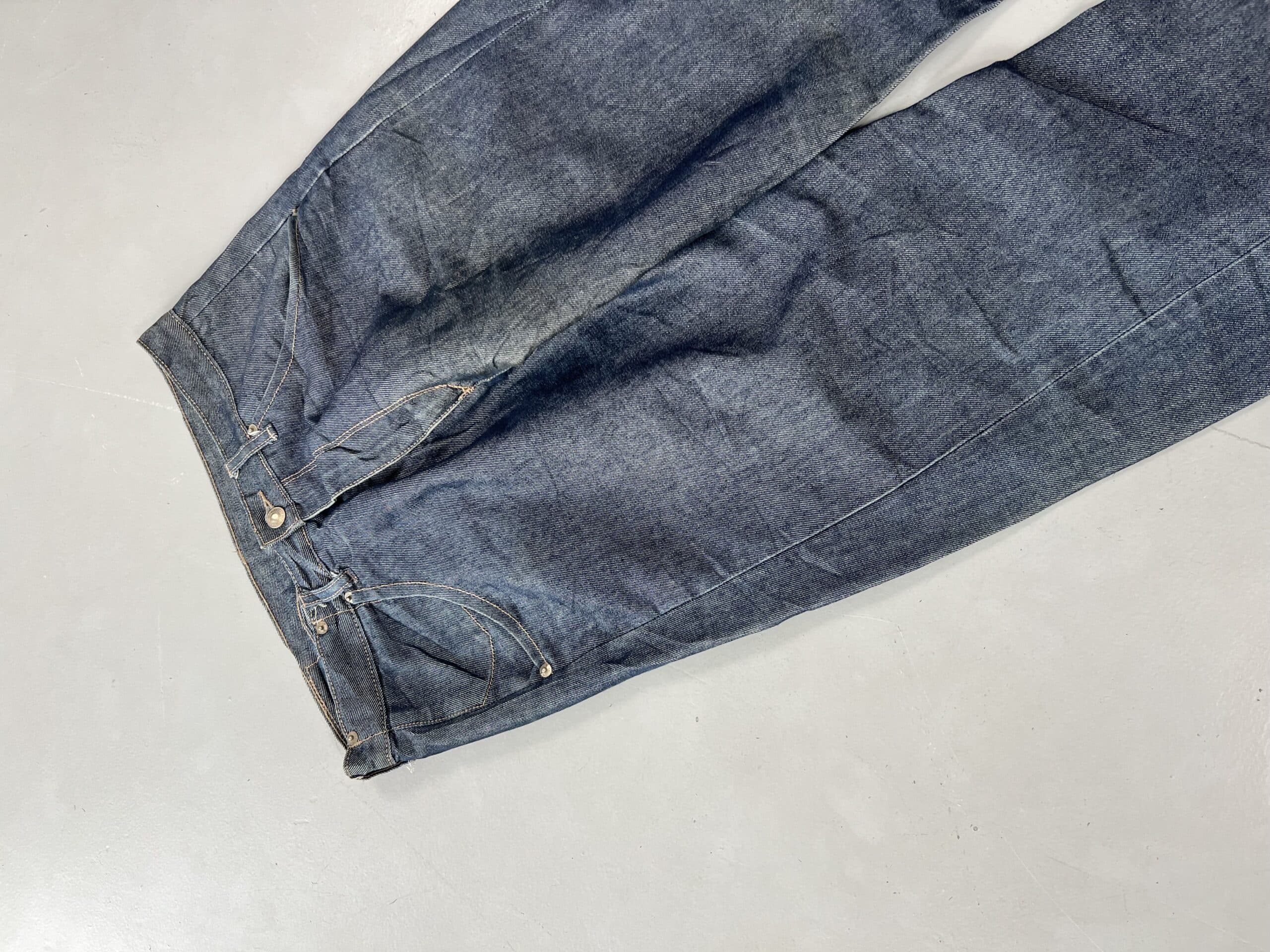 Vintage Levi’s Engineer Jeans Buckle Denim – Blue Workwear (Size 31) — image 6 of 10
