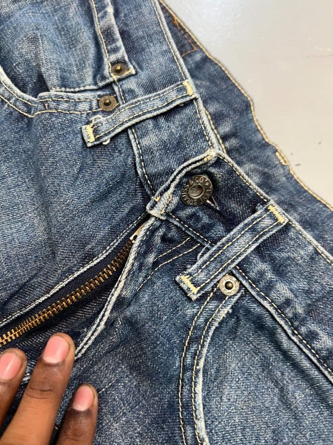 Vintage Levi’s Selvedge Button-Up Denim Jeans – Men’s Size US 28 (EU 44) | Blue — image 16 of 17