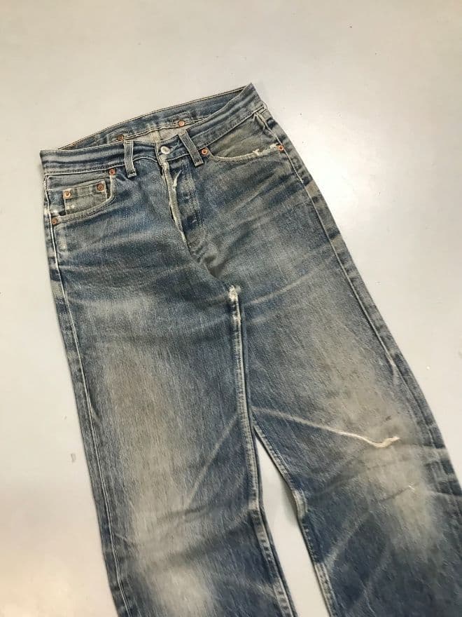 Vintage Levi’s Denim Jeans  – Size 30 – Streetwear Fit — image 6 of 11