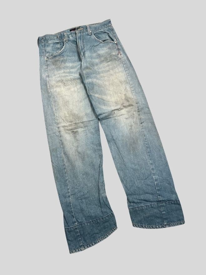 Vintage Levi’s Engineer Jeans –Size 32 | Classic Blue Workwear — image 6 of 10