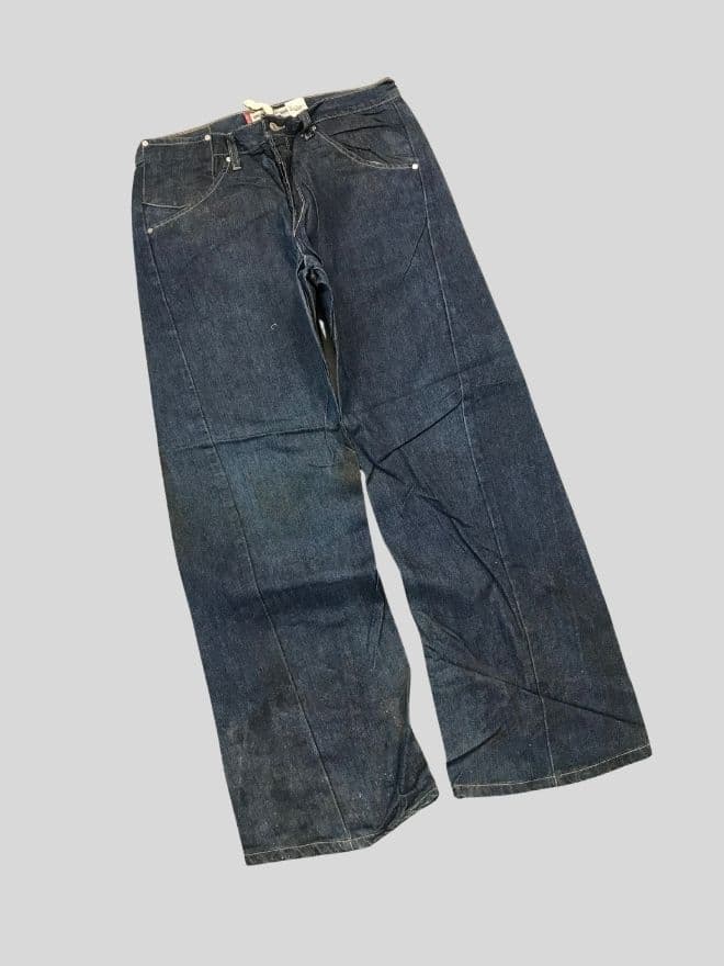 Vintage Levi's Engineer Jeans – Blue Denim – Men’s 34 (US 34 / EU 50) – Distressed Avant-Garde — image 10 of 10