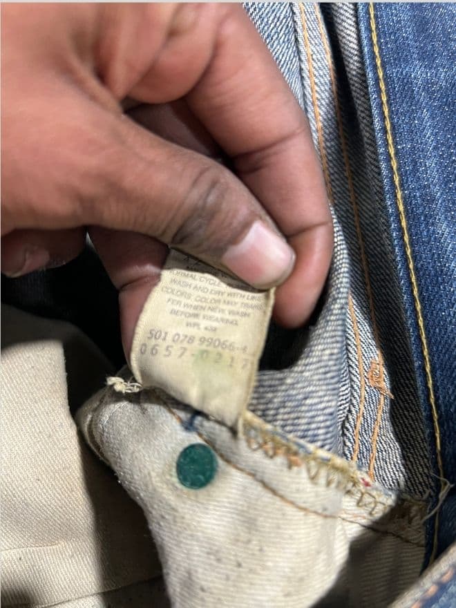Vintage Levi’s Selvedge Denim Jeans Men’s 32 Blue — image 10 of 11