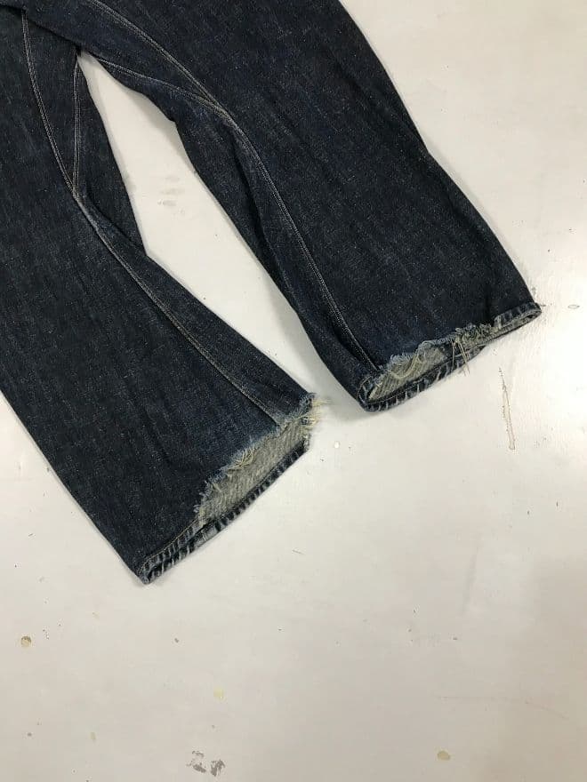 Vintage Levi’s Engineer Buckle Belt Denim Jeans – Utility Fit | Men’s US 36 — image 5 of 8