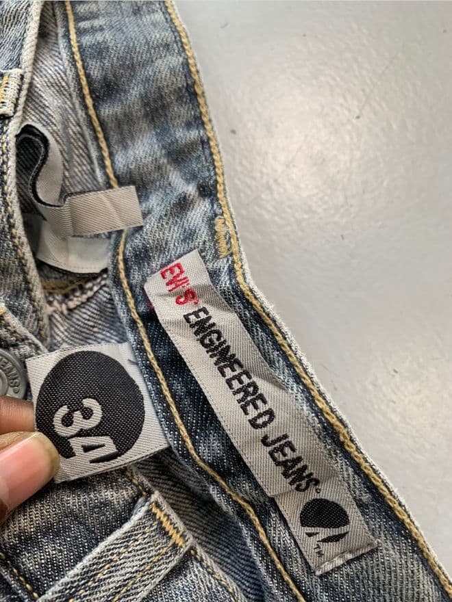 Vintage Levi’s Engineer Jeans – Blue Denim Avant-Garde Style (Size 34) — image 9 of 10