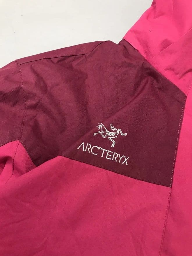 Arc’teryx Rare Vintage Pink Windcheater – Size S — image 6 of 8