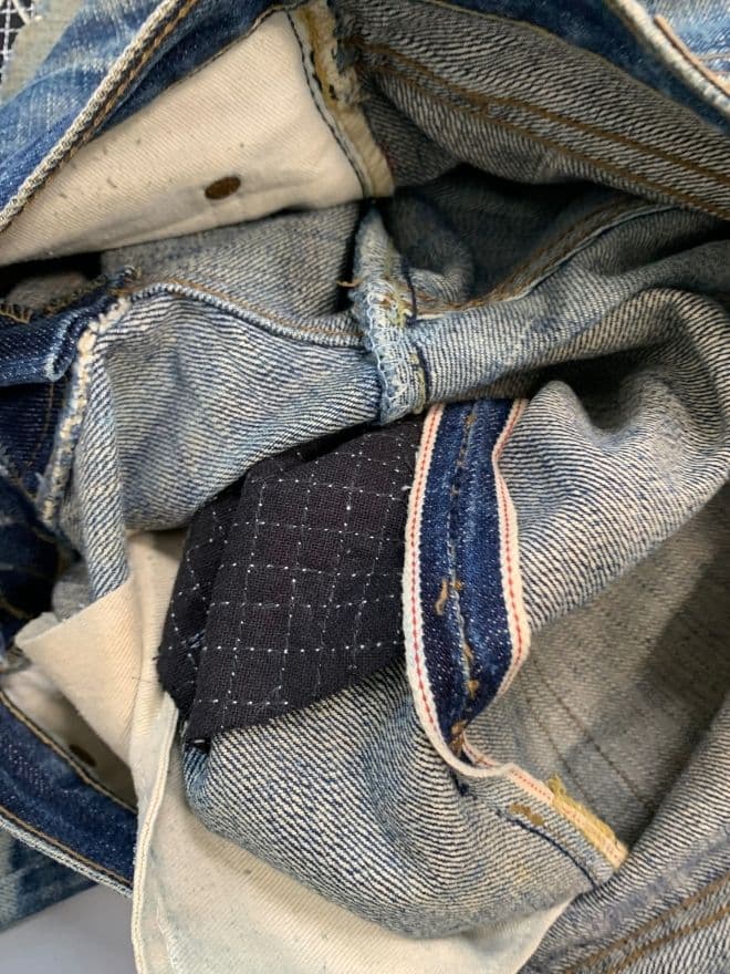 Vintage Levi's 501 Selvedge Denim Jeans – Blue – Men’s 32 (US 32 / EU 48) – Repaired Distressed — image 6 of 11