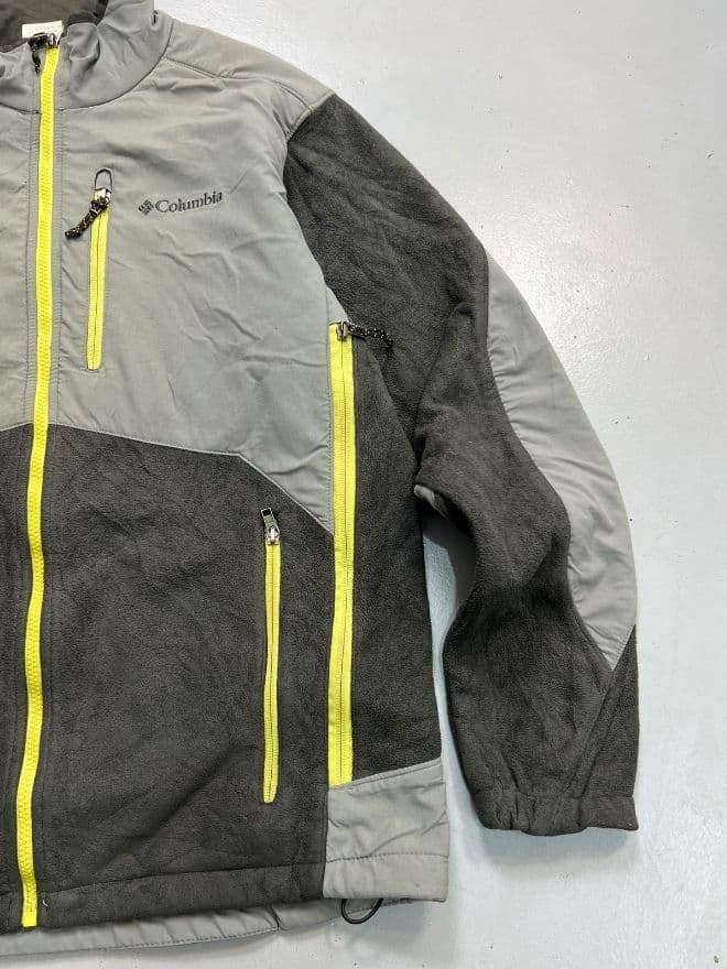 Vintage Columbia Adjustable Hem Fleece Jacket – Size L — image 6 of 15