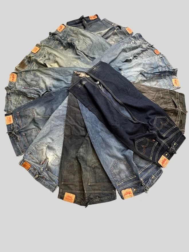 BUNDLE OF Vintage Levi’s Buckle Belt — image 6 of 7