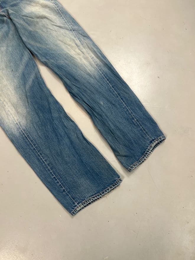 Vintage Levi’s Engineer Jeans With Belt Detail (Size 32) — image 5 of 12
