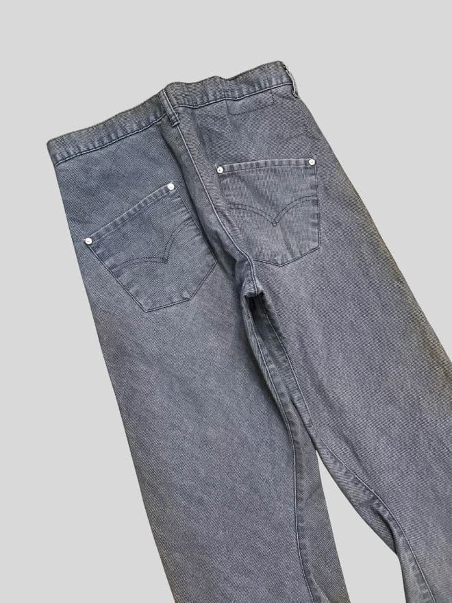 Vintage Levi’s Engineer Jeans Denim Courtrize | Blue | Size 32 — image 7 of 10
