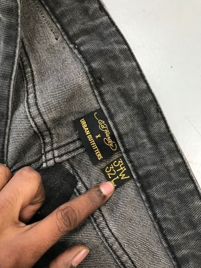 Vintage Ed Hardy x Christian Audigier Printed Denim Jeans – Blue – Men’s 36 (Fits 38) – Distressed — image 5 of 12