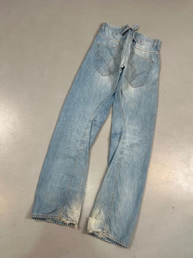 Vintage Levi’s Engineer Jeans With Buckle Belt – Size 33 — image 12 of 14