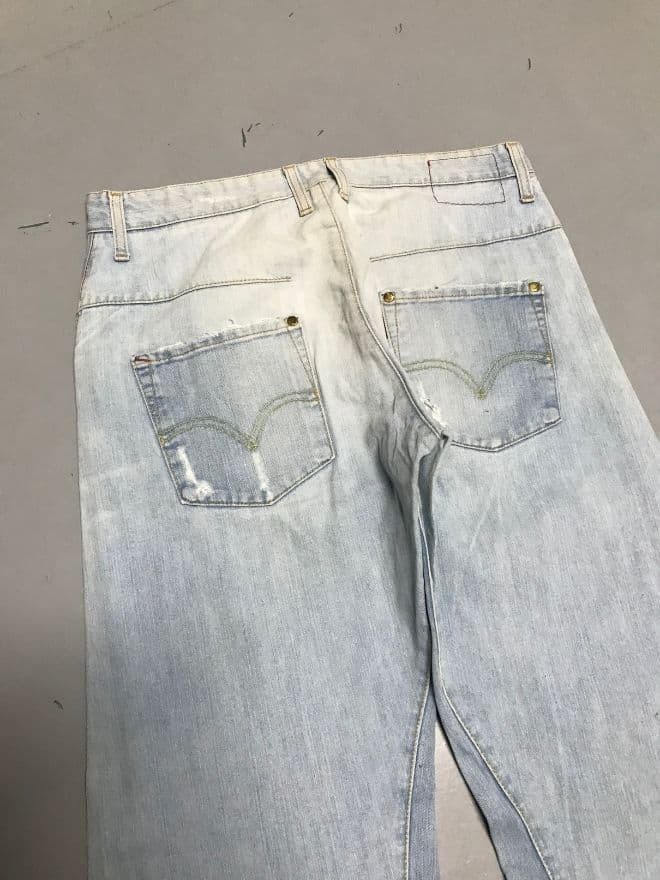 Vintage Levi’s Engineer Jeans Denim – Men’s US 32 / EU 48 | Blue — image 9 of 9