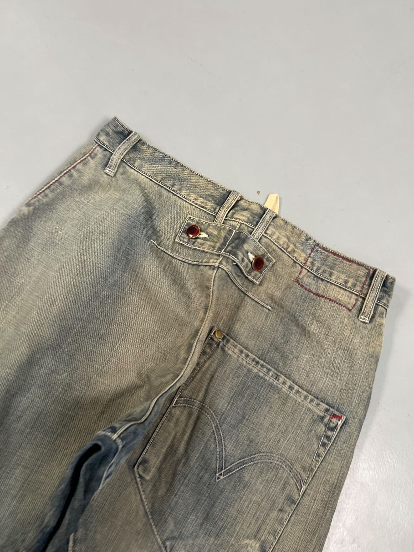 Vintage Levi’s Engineer Jeans Buckle-Belt – Size US 32 / EU 48 — image 8 of 11