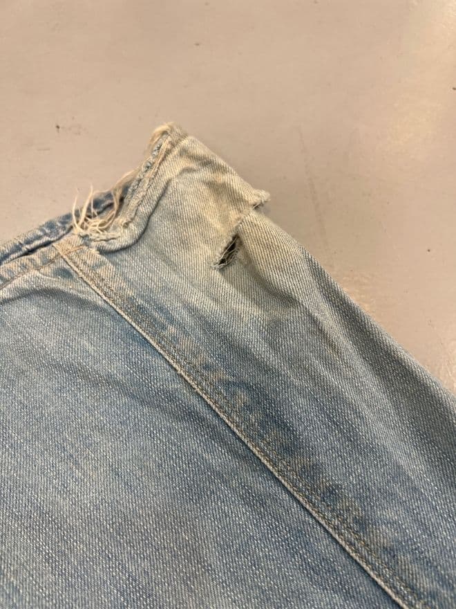 Vintage Levi’s Engineer Jeans With Buckle Belt – Size 33 — image 8 of 14