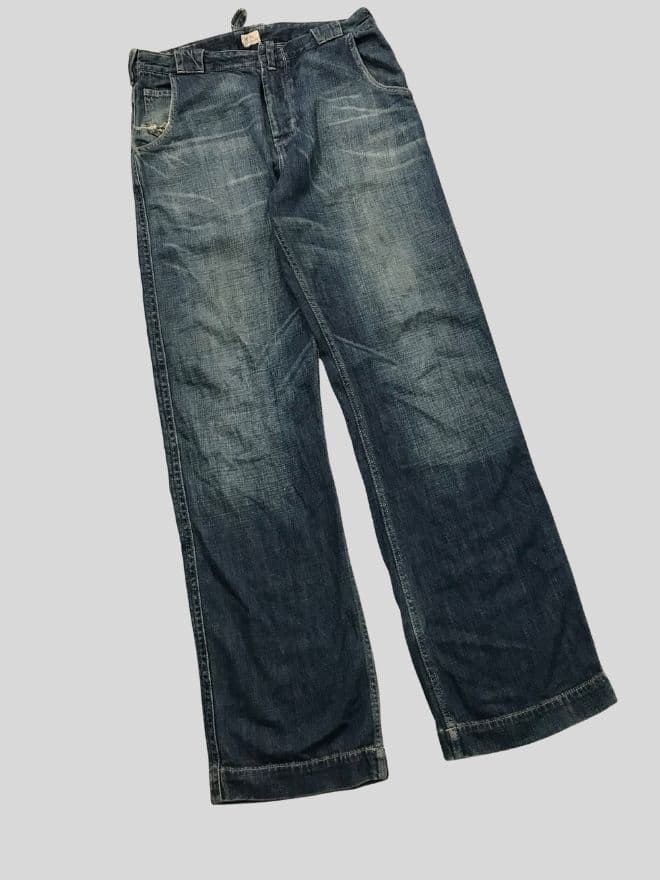 Vintage Levi’s Baggy Fit Buckle Belt Denim Jeans – Size 32 — image 5 of 7
