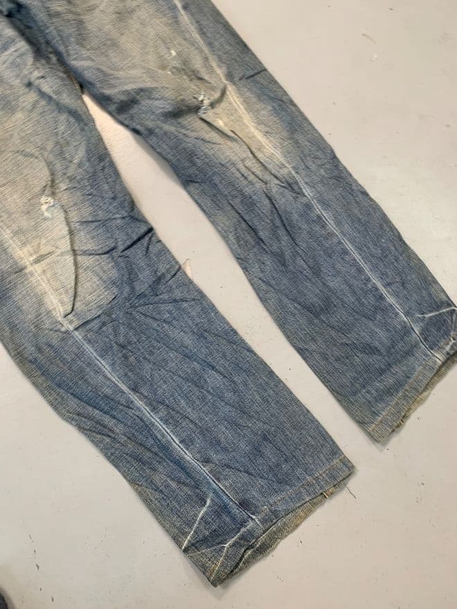 Vintage Levi's Engineer Jeans – Blue Denim – Men’s 28 (US 28 / EU 44) – Classic Workwear — image 10 of 11