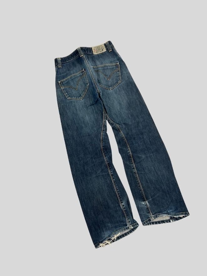 Vintage Levi’s Engineer Jeans w/ Buckle Belt – Distressed Workwear Denim – Size 28 (Men’s) — image 11 of 11
