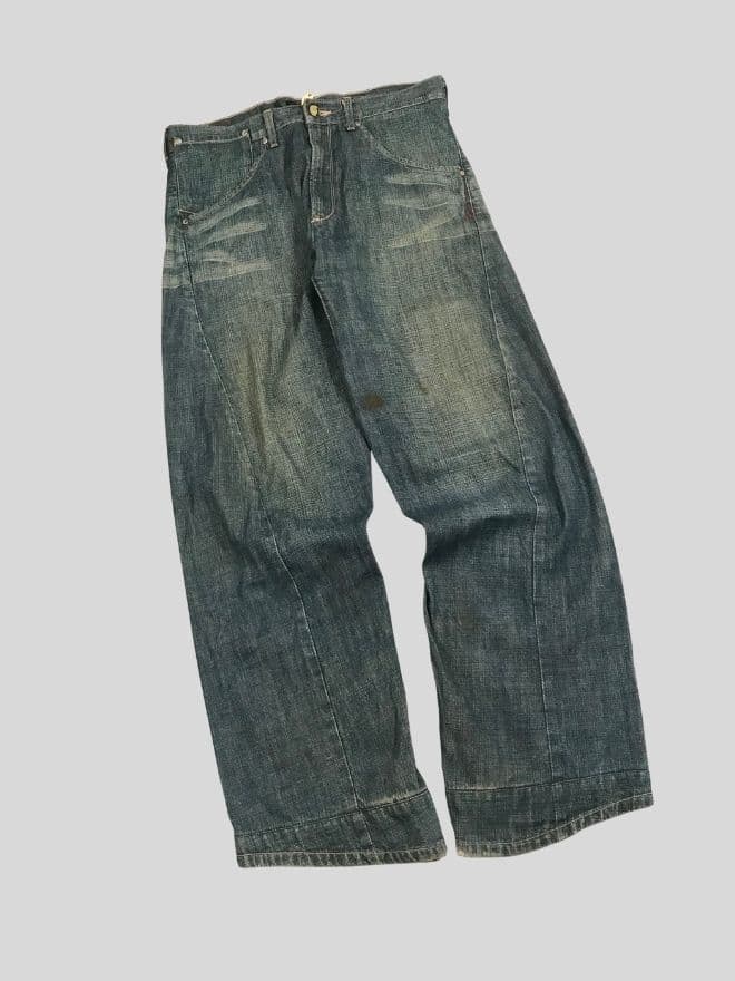 Vintage Levi’s Engineer Jeans with Buckle Belt | Distressed Workwear Denim | Size 34 — image 7 of 11
