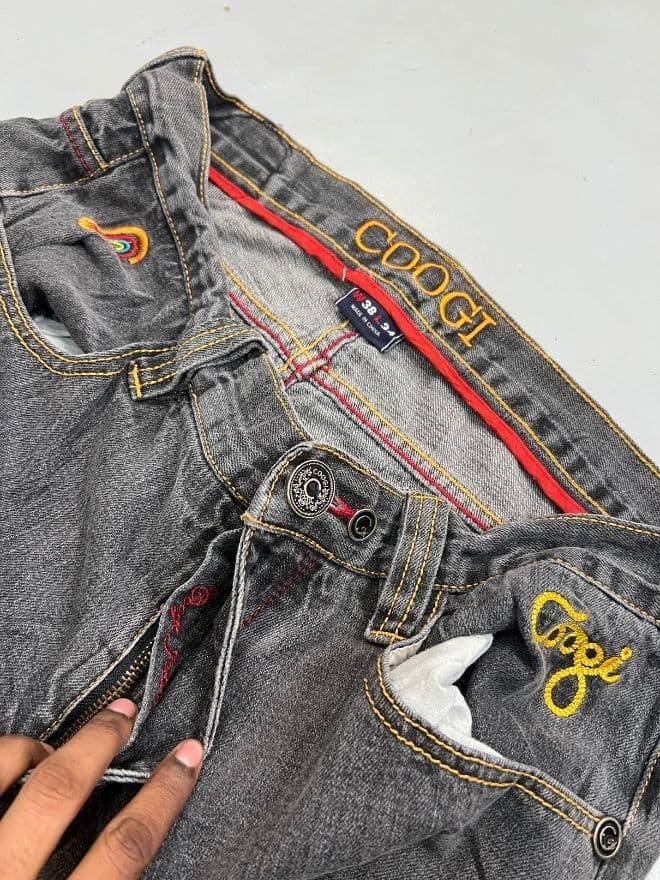 Vintage Coogi Crazy Pattern Embroidered Denim – Men’s 38 — image 7 of 11