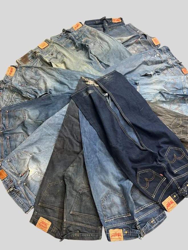 BUNDLE OF Vintage Levi’s Buckle Belt — image 5 of 7