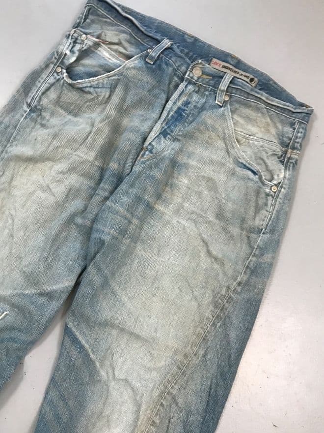 Vintage Levi’s Engineer Jeans Buckle Belt Denim — Size 34 — image 9 of 14