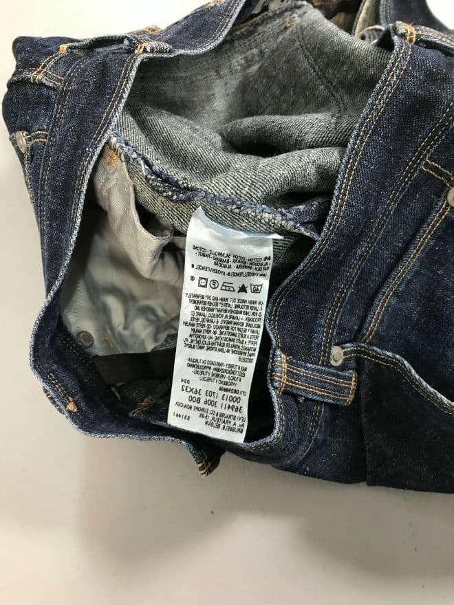Vintage Levi’s Engineer Buckle Belt Denim Jeans – Utility Fit | Men’s US 36 — image 7 of 8