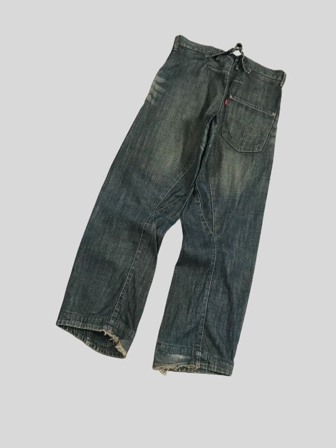 Vintage Levi’s Engineer Jeans with Buckle Belt | Distressed Workwear Denim | Size 34 thumbnail 4