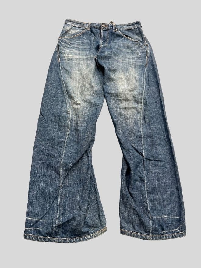 Vintage Levi’s Engineer Jeans with Buckle Belt – Blue Denim | Size 32 — image 6 of 10