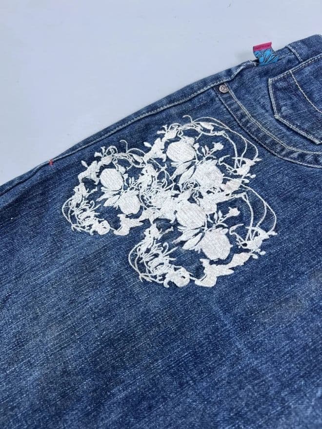 Vintage Southpole Class Player Embroidered Denim Jeans – Size 36 — image 7 of 15