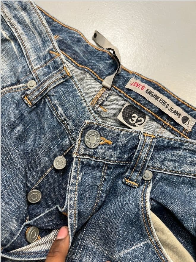 Vintage Levi’s Engineer Jeans with Buckle Belt – Blue Denim | Size 32 — image 5 of 10