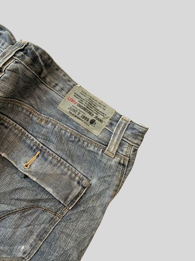 Vintage Levi’s Engineer Jeans – Blue Denim Avant-Garde Style (Size 34) — image 7 of 10