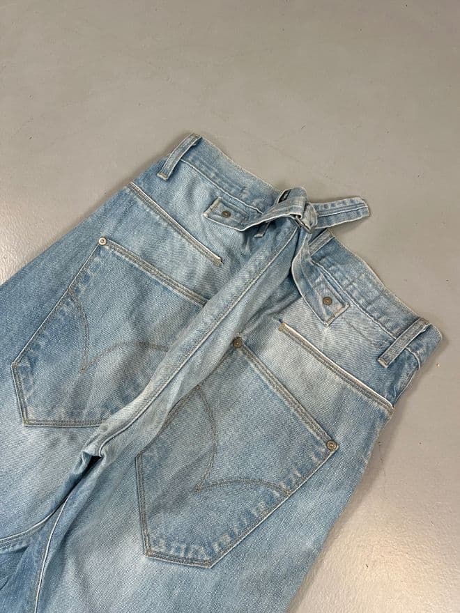 Vintage Levi’s Engineer Jeans With Buckle Belt – Size 33 — image 10 of 14