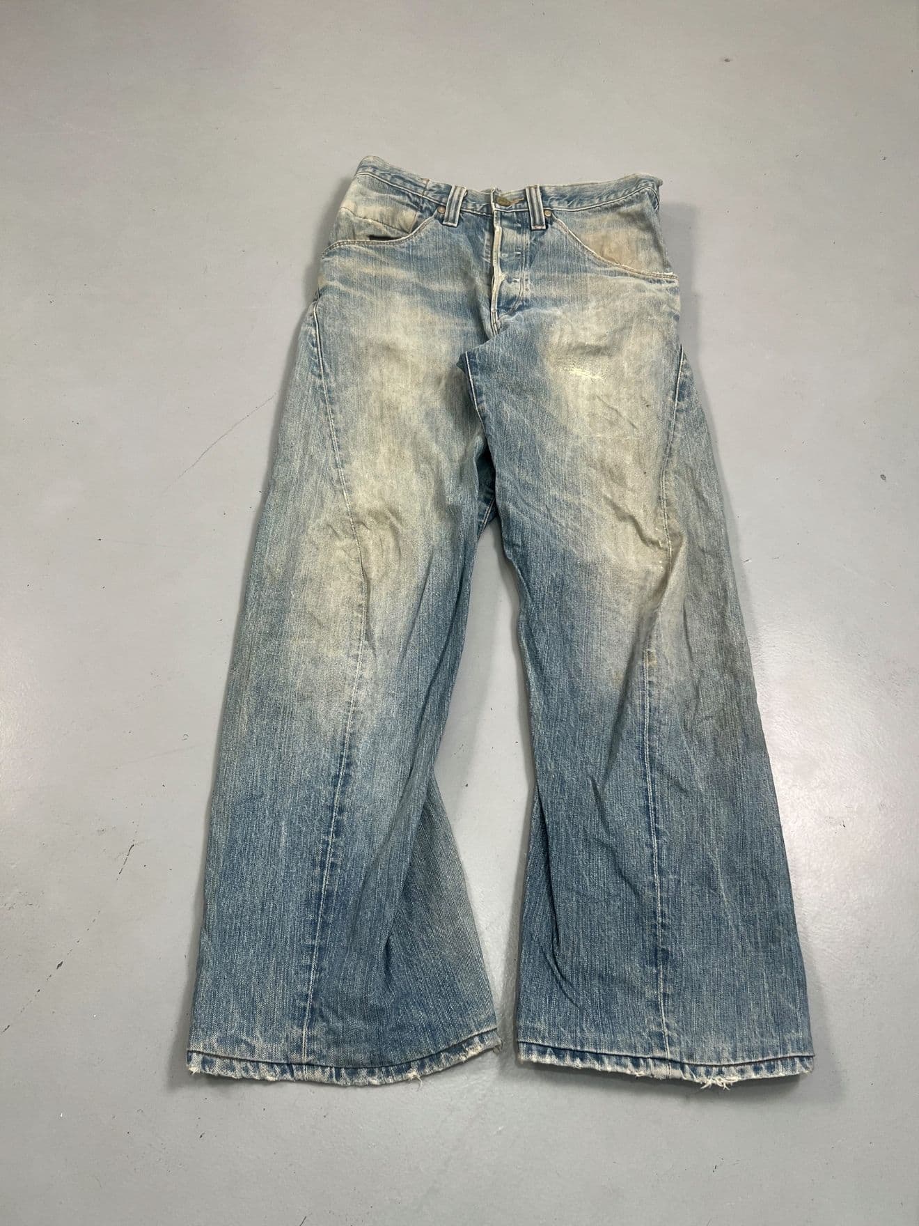 Vintage Levi’s Engineer Jeans Buckle-Belt Denim – Size US 34 / EU 50 — image 9 of 13