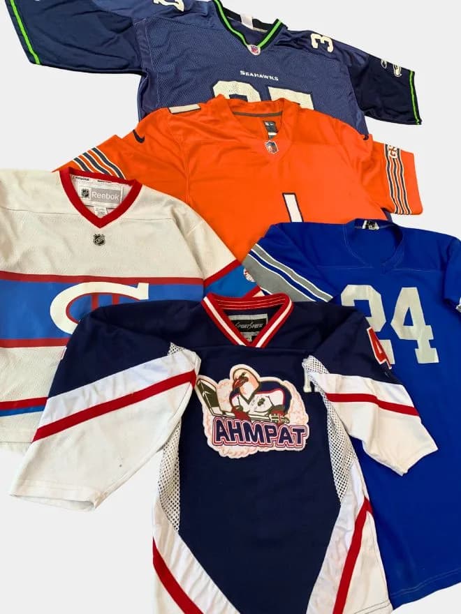 BUNDLE OF Vintage Sports Jerseys  — image 8 of 8