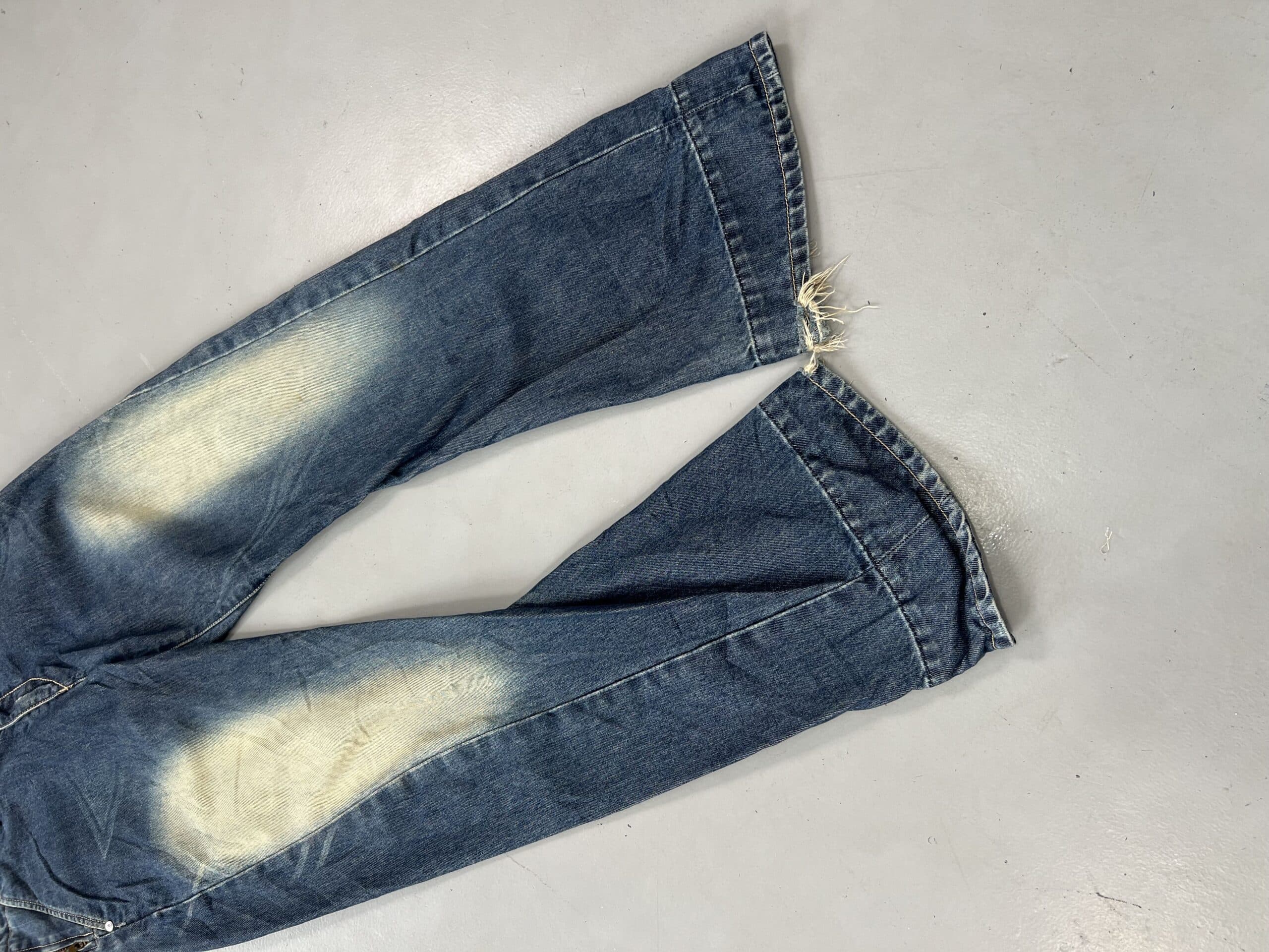 Vintage Levi’s Engineer Jeans Denim – Workwear Fit (Size 32) — image 10 of 10