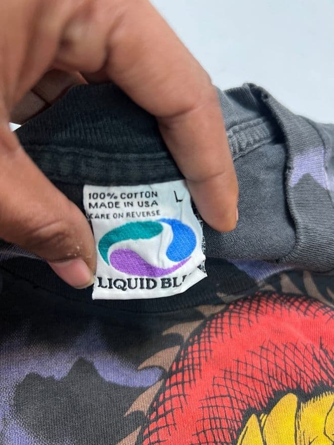 Vintage Liquid Blue 3D Graphic Print T-Shirt | Black | Size L — image 5 of 9
