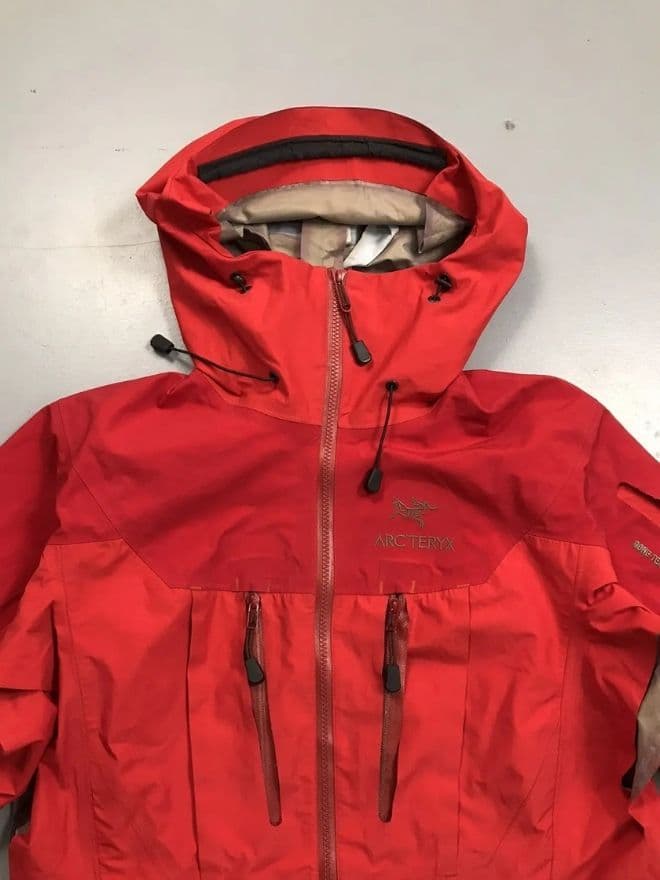 Rare Vintage Arc’teryx Windcheater – Men’s Small — image 10 of 11