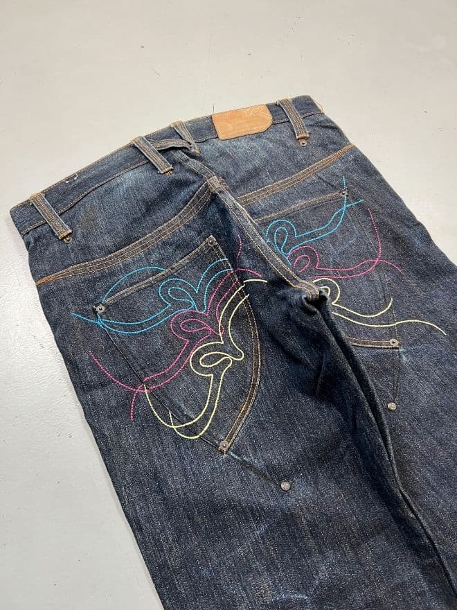Vintage Rocawear Baggy Fit Denim Jeans – Blue Streetwear Classic (Size 34) — image 6 of 10