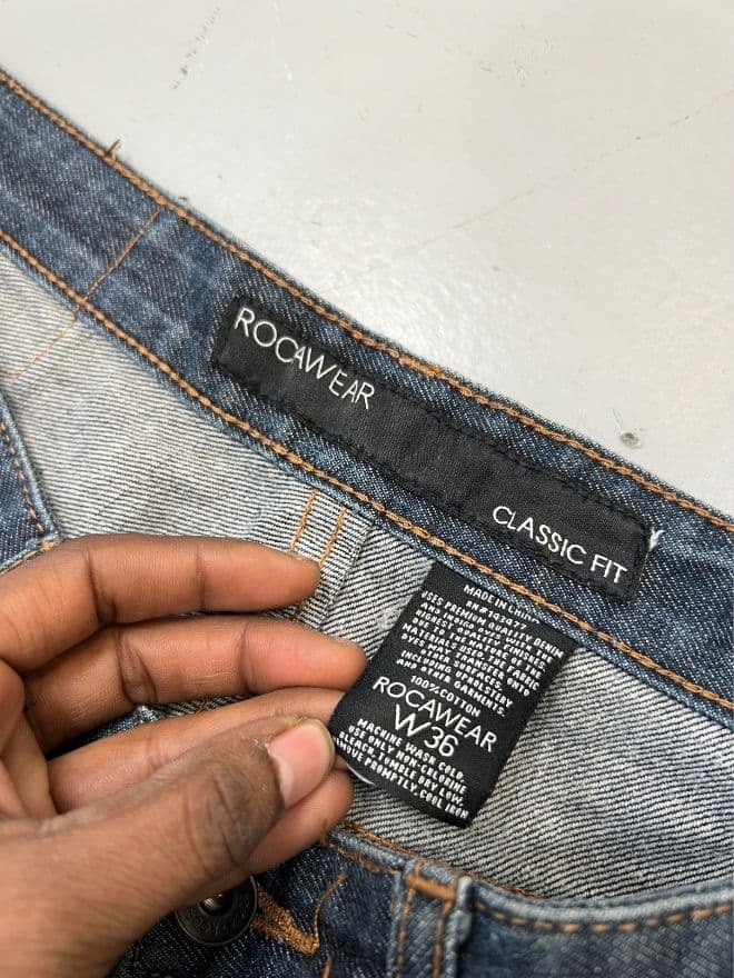 Vintage Rocawear Denim Jeans – Blue – Size 36x32.5 – Distressed thumbnail 3