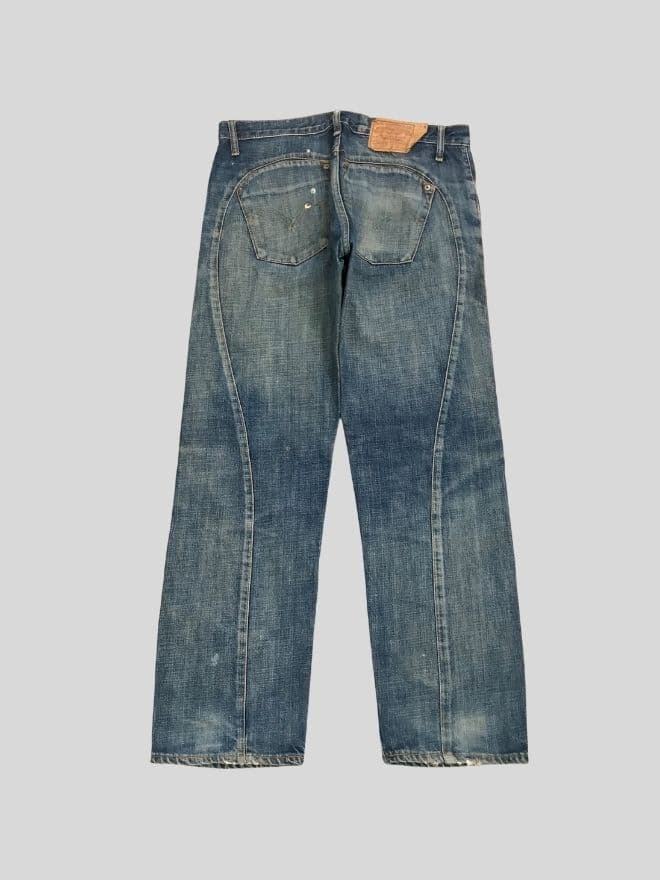 Vintage Levi’s Denim Jeans  – Size 30 — image 9 of 10