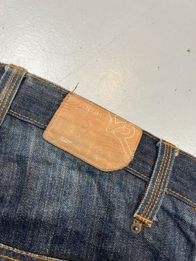 Vintage Rocawear Baggy Fit Denim Jeans – Blue Streetwear Classic (Size 34) — image 8 of 10