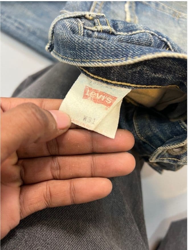 Vintage 90s Levi’s Selvedge Faded Denim Jeans — Size 30 — image 6 of 11
